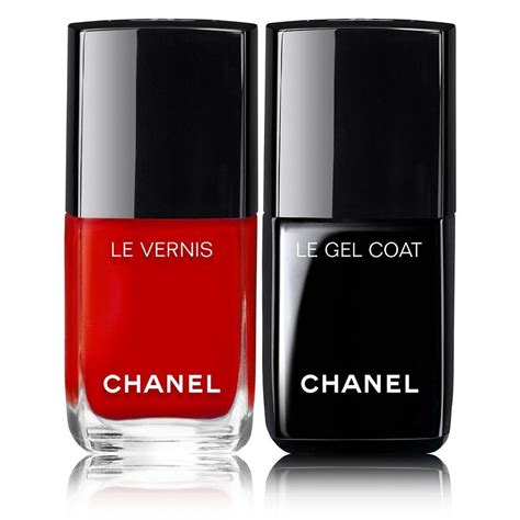 vernis à ongles chanel longue.